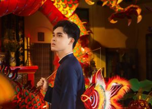 Boss lớn trong game bắn cá đang di chuyển ở giữa màn hình